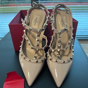 Valentino Rockstud Heel